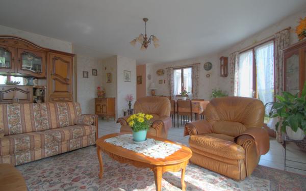 Maison à vendre    5 pièces •  La Chapelle-Saint-Mesmin