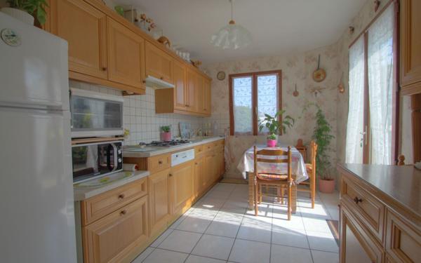 Maison à vendre    5 pièces •  La Chapelle-Saint-Mesmin