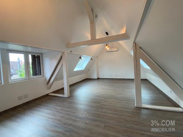 3%.COM Belle maison alsacienne rénovée avec cour Hochfelden (67270)