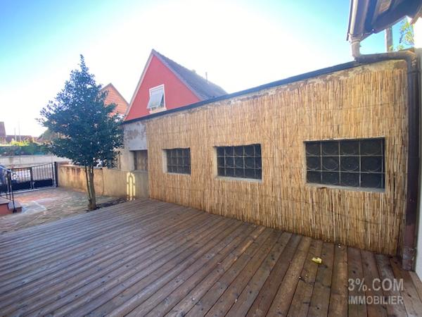 3%.COM Belle maison alsacienne rénovée avec cour Hochfelden (67270)