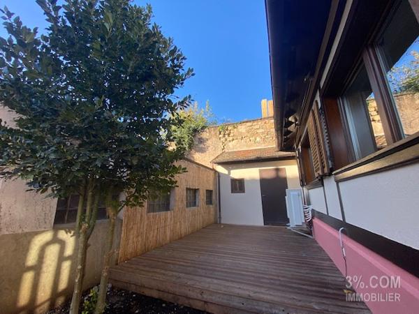 3%.COM Belle maison alsacienne rénovée avec cour Hochfelden (67270)