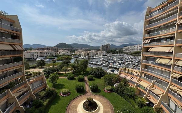 Appartement à vendre    2 pièces • 54,13 m2 Mandelieu-la-Napoule