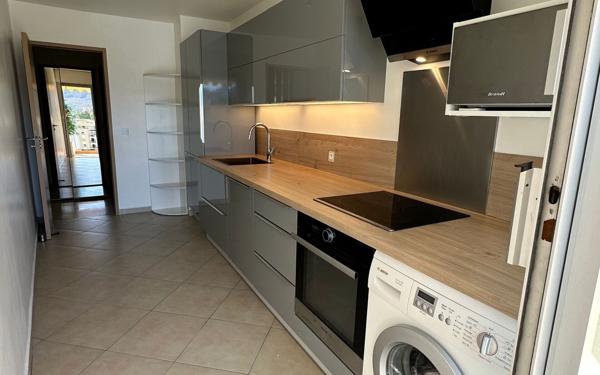 Appartement à vendre    2 pièces • 54,13 m2 Mandelieu-la-Napoule