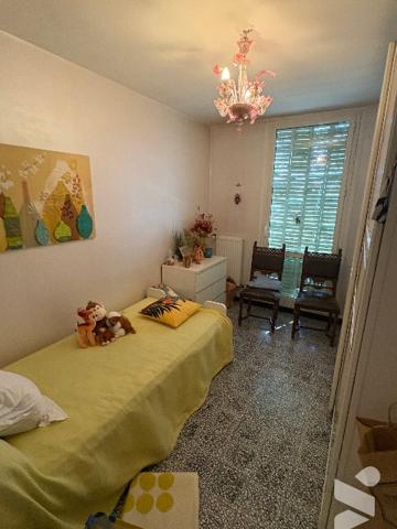 Rés Les Platanes appartement T3 multi exposé de 67 m² au 6° et dernier étage avec vue mer éloignée.
