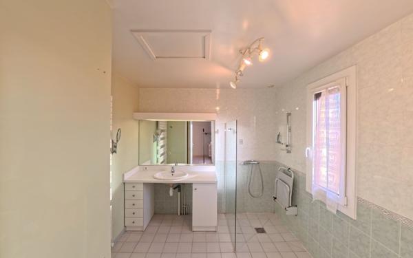 Maison à vendre    5 pièces •  Charvieu-Chavagneux