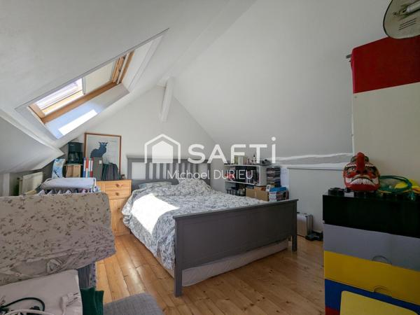 Maison ,jardin ,garage proche commerce,transport