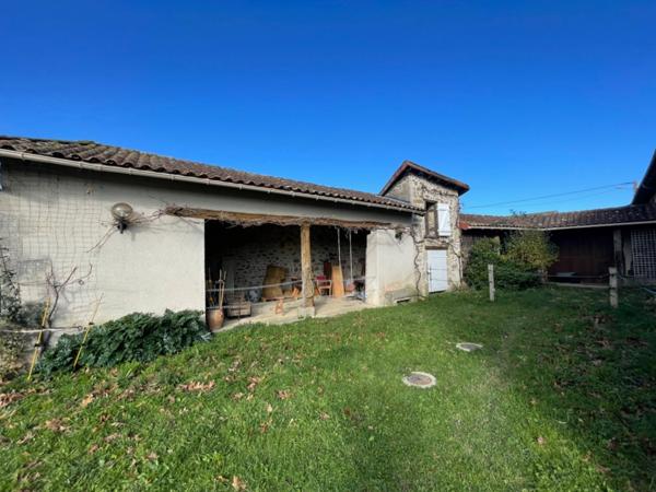 Propriete rénovée 242m2 avec 14,9 hectares 435000€ SAINT JUNIEN (87)