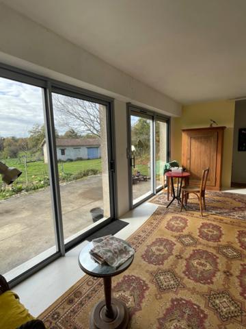 Propriete rénovée 242m2 avec 14,9 hectares 435000€ SAINT JUNIEN (87)