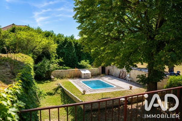 Maison à vendre 8 pièces 220 m² Villeneuve-la-Guyard