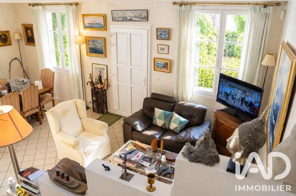 Maison à vendre 8 pièces 220 m² Villeneuve-la-Guyard