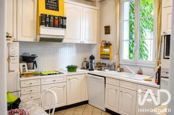 Maison à vendre 8 pièces 220 m² Villeneuve-la-Guyard