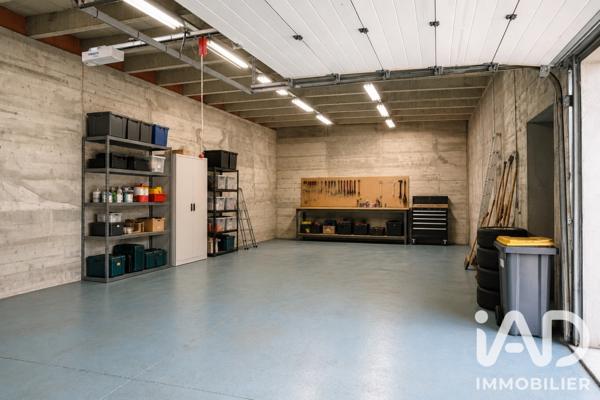 Maison à vendre 8 pièces 220 m² Villeneuve-la-Guyard