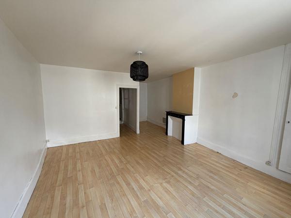 Immeuble 2 pièces à vendre Châtellerault - 86100 / Réf: 12023
