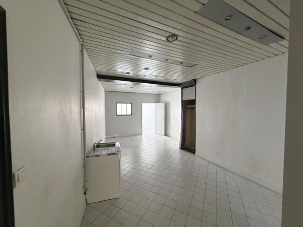 Immeuble 2 pièces à vendre Châtellerault - 86100 / Réf: 12023