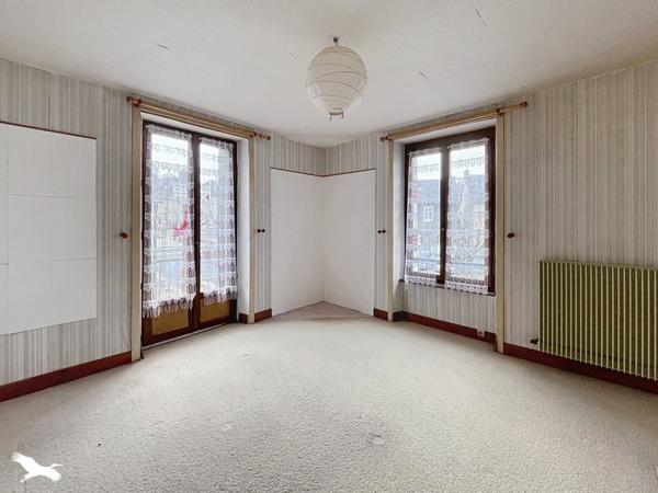 Maison à vendre 59 900 € Sainte-Fortunade 6 p 180 m² DPE F