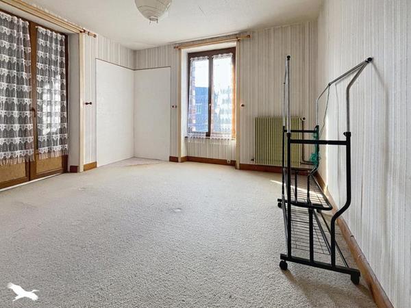 Maison à vendre 59 900 € Sainte-Fortunade 6 p 180 m² DPE F
