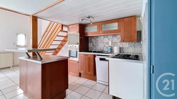 Appartement F3 à vendre  3 pièces - 59,09 m 2   LUXEUIL LES BAINS  - 70