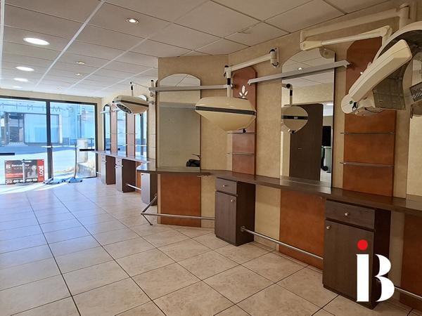 Local Commercial ORVAULT Petit Chantilly