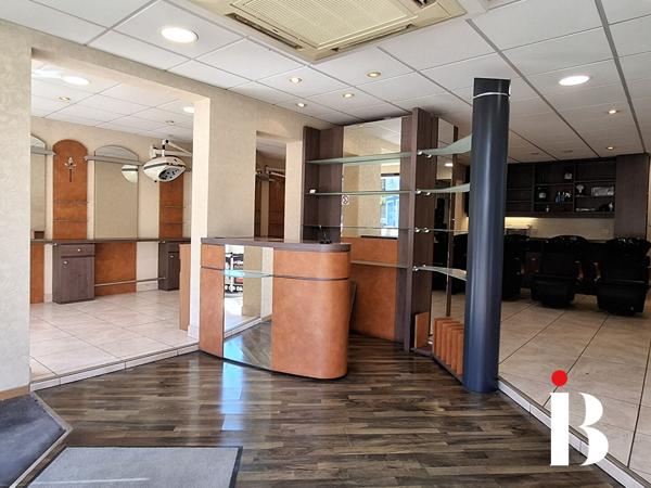 Local Commercial ORVAULT Petit Chantilly