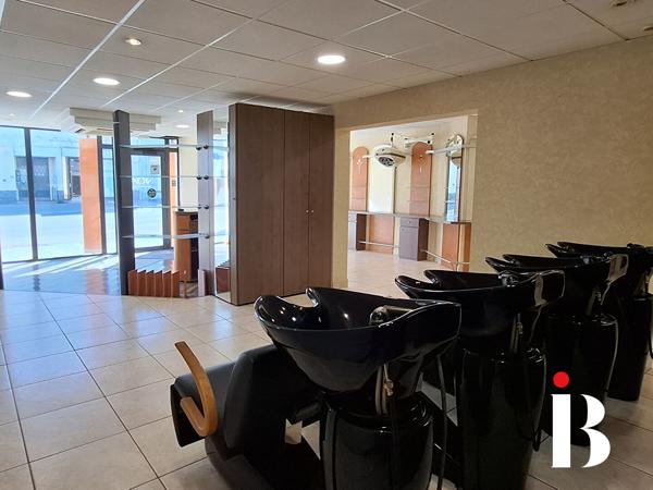 Local Commercial ORVAULT Petit Chantilly