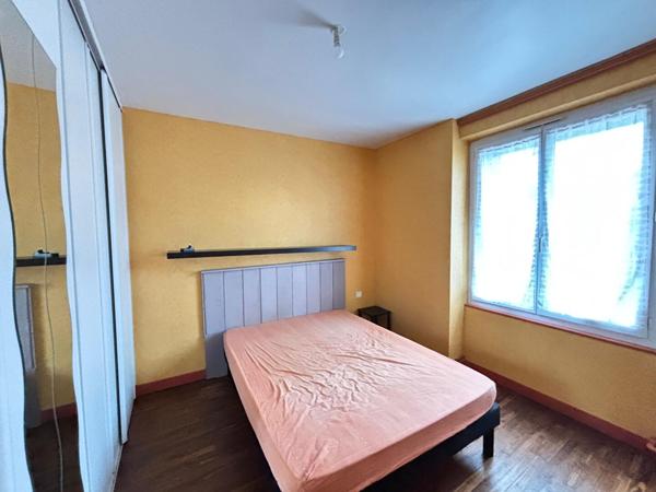 Maison de bourg 110 m² avec terrasse et garage - Le Mesnil en Vallée