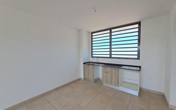 Appartement à vendre    2 pièces •  Remire-Montjoly