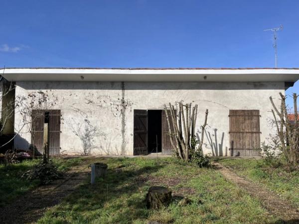 Maison VENTE A TERME - LIBRE - 4 pièces DAX (40)