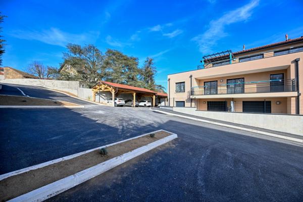 Confort et Modernité au Rendez-vous ! Superbe Appartement Neuf de 5 Pièces avec stationnement couvert inclus