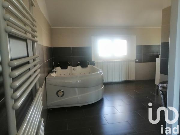 Maison à vendre 9 pièces 280 m² Sarrians