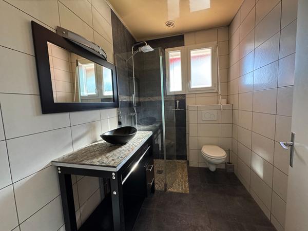 Maison - 8 pièces - 144 m²