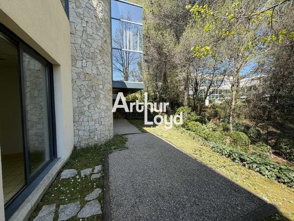 Bureaux avec terrasse privative à la location Sophia Antipolis