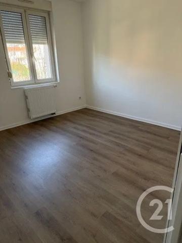 Immeuble à vendre  510 m 2   SOCHAUX  - 25