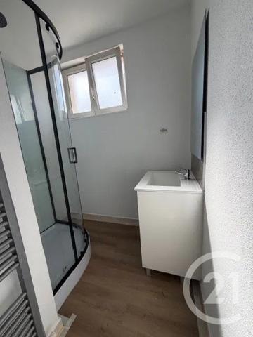 Immeuble à vendre  510 m 2   SOCHAUX  - 25
