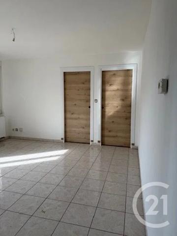 Immeuble à vendre  510 m 2   SOCHAUX  - 25