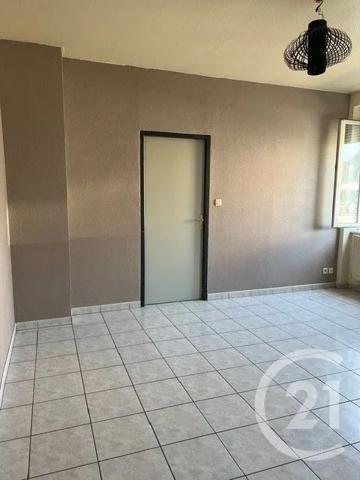 Immeuble à vendre  510 m 2   SOCHAUX  - 25