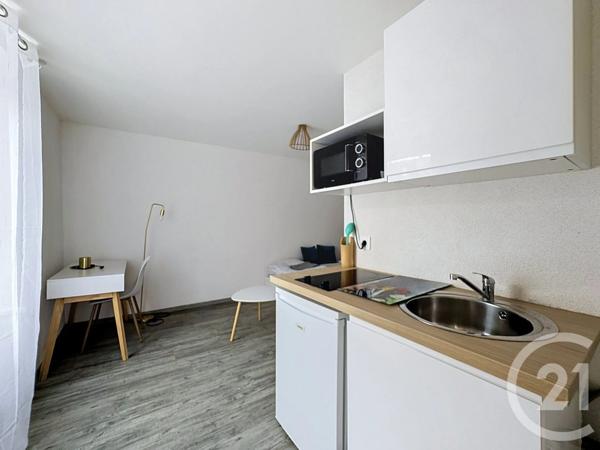 Immeuble à vendre  510 m 2   SOCHAUX  - 25