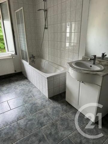 Immeuble à vendre  510 m 2   SOCHAUX  - 25