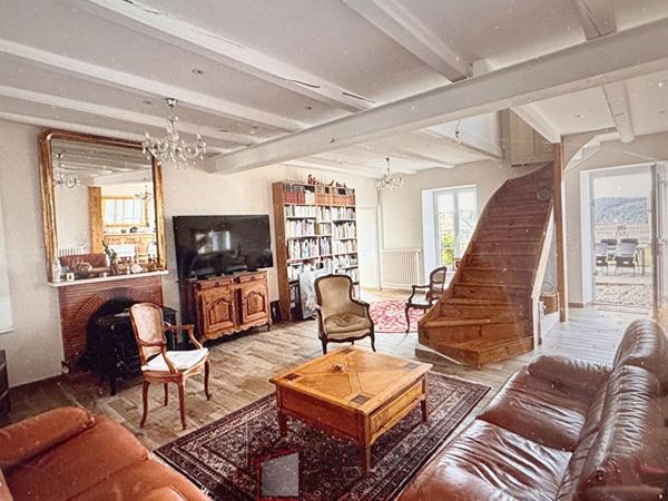 Maison 11 pièce(s) 4 chambre(s) 229 m²
