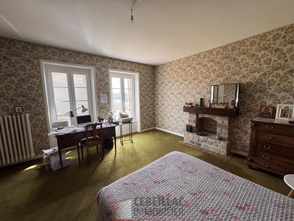 Maison 11 pièce(s) 4 chambre(s) 229 m²