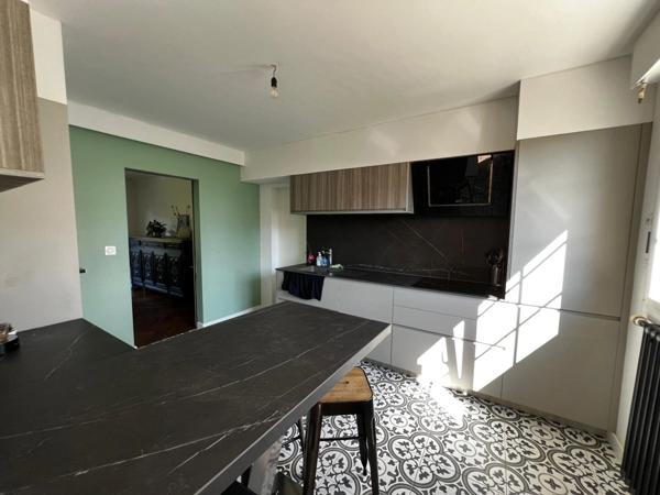 PROCHE PORT VANNES ET TOUTES COMMODITES