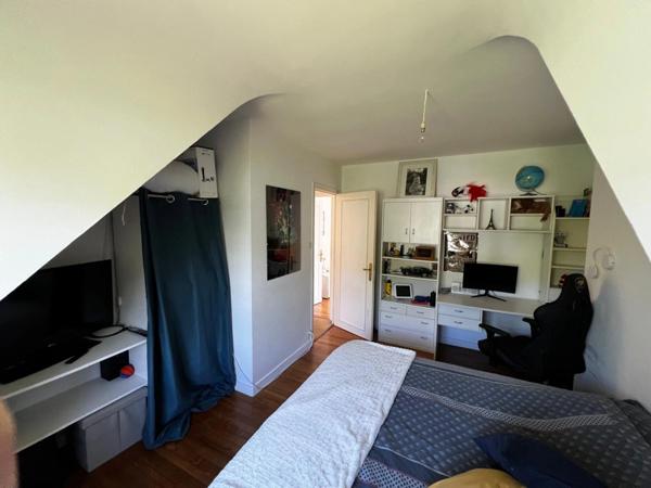 PROCHE PORT VANNES ET TOUTES COMMODITES