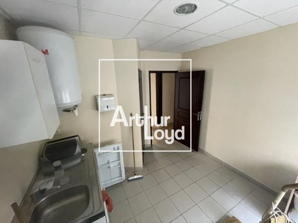 Béziers - Très beau bureaux à vendre ou à louer de 241 m²