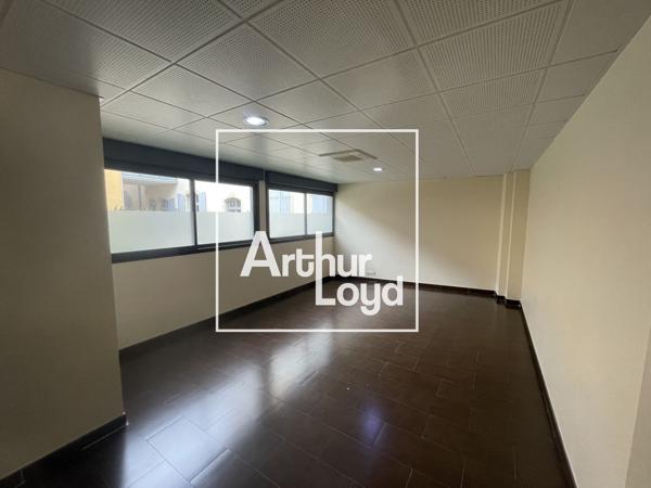 Béziers - Très beau bureaux à vendre ou à louer de 241 m²