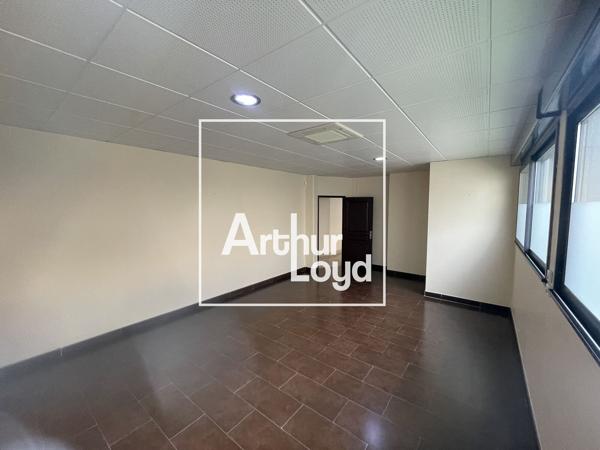 Béziers - Très beau bureaux à vendre ou à louer de 241 m²