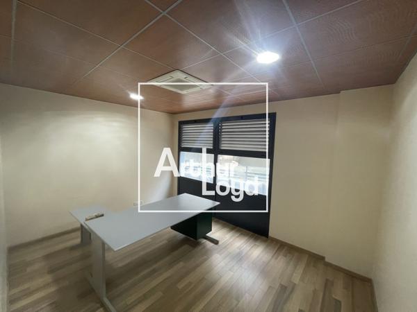 Béziers - Très beau bureaux à vendre ou à louer de 241 m²