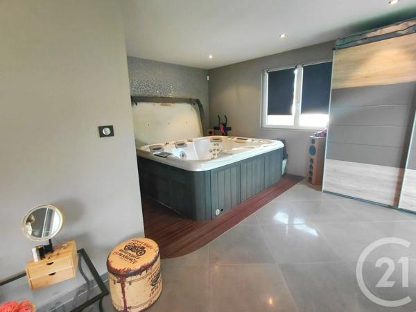 Maison à vendre  7 pièces - 180 m 2   VILLERS LE LAC  - 25