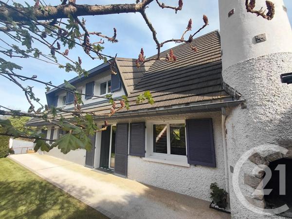 Maison à vendre  7 pièces - 180 m 2   VILLERS LE LAC  - 25