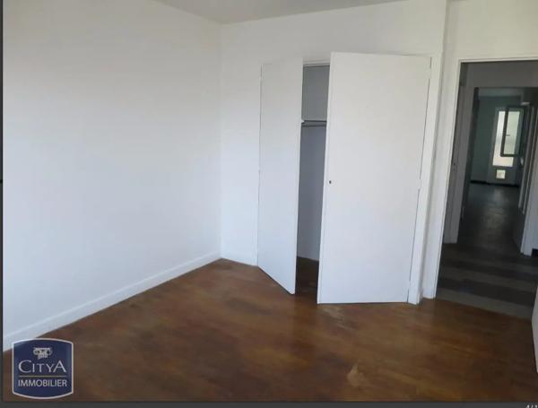 Appartement à louer 3 pièces 77.59m²