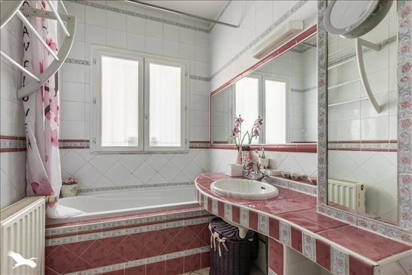 Maison à vendre 456 750 € Saint-Jean-d'Illac 5 p 163 m² DPE D