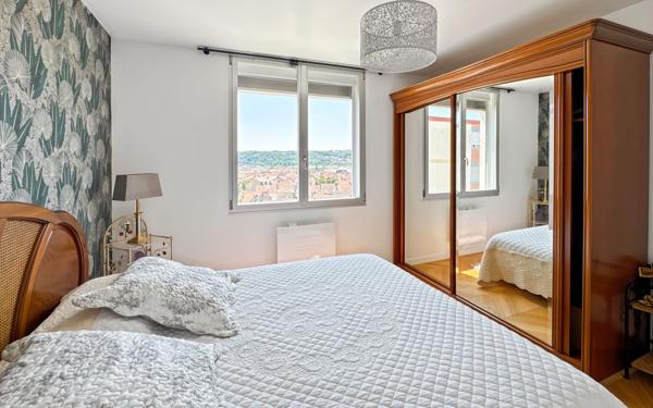 Appartement à vendre    3 pièces • 69 m2 Périgueux